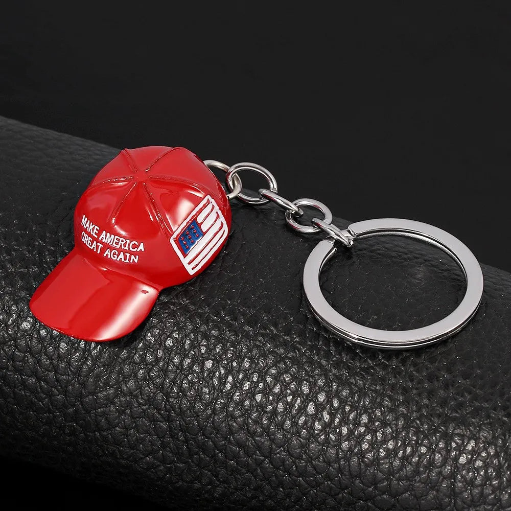 Porte clefs casquette rouge Donald Trump « rendre l'amérique grande à nouveau »