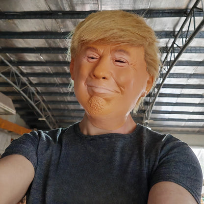 Masque réaliste de Donald Trump en latex